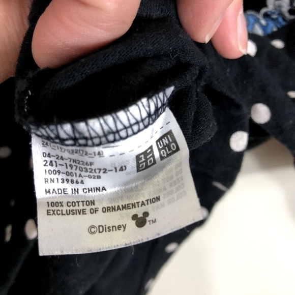 UNIQLO Disney T Shirt Minnie Mouse Black White Polka Dots Boxy Medium - Picture 7 of 8